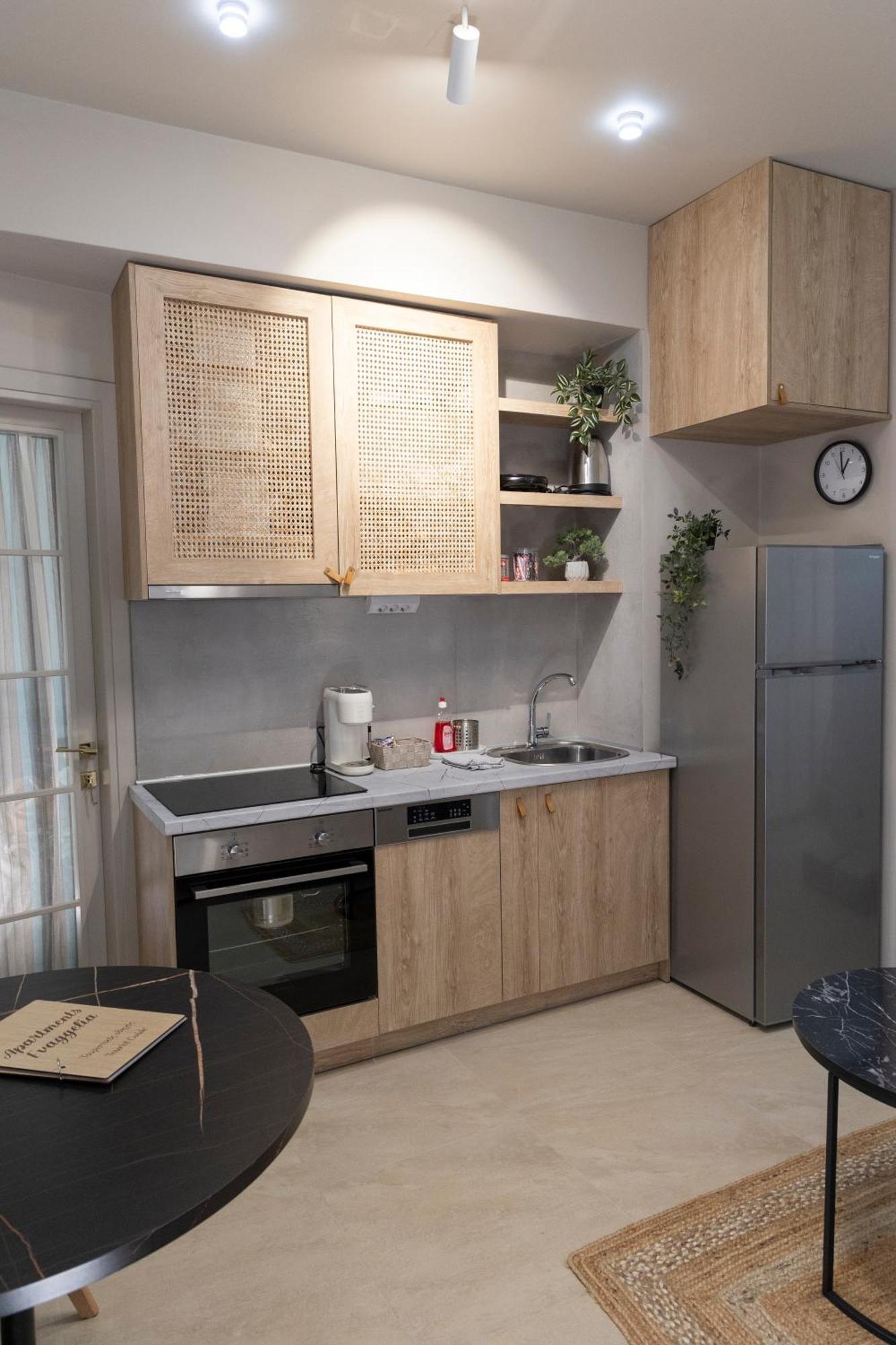 Evaggelia's 6 Small Diamont Apartment *